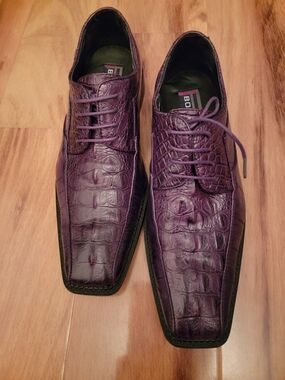 Purple Croc-Embossed Leather Lace-Up Oxfords
